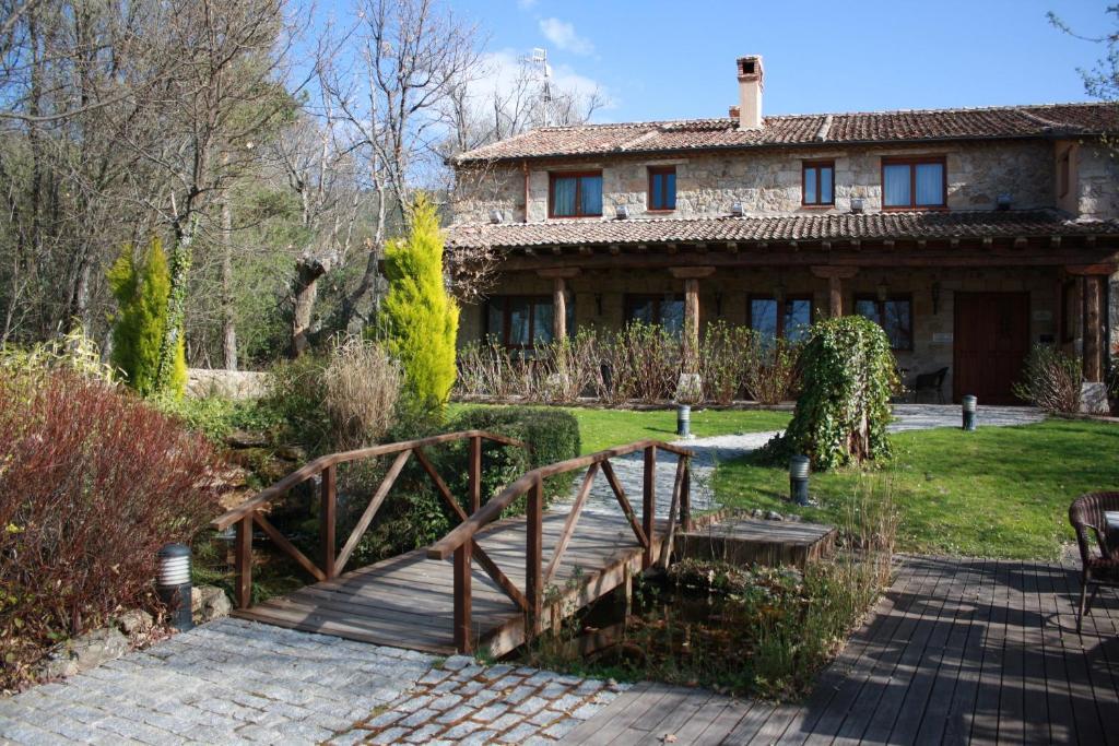 Posada Fuenteplateada Collado Hermoso Luaran gambar